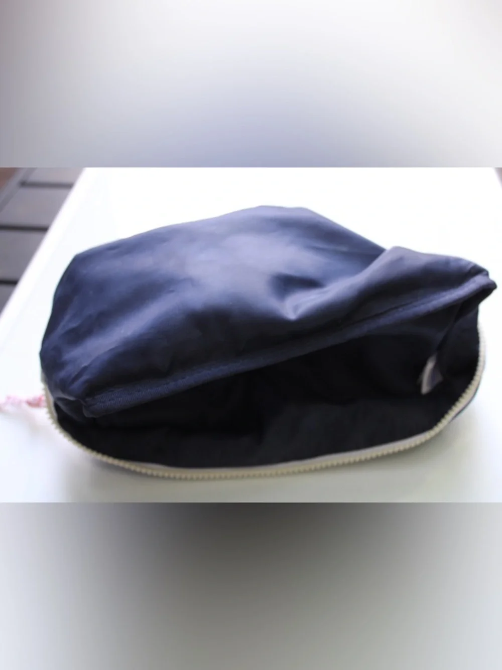 Vineyard vines cosmetics bag